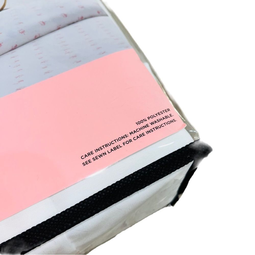 **SOLD** Juicy Couture Home 6 Piece King Size Sheet Set Pink Bee & Dragonfly - Picture 5 of 14